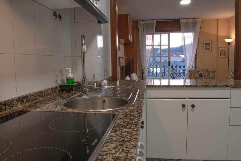 Apartamento Rodeira Vistas A La Ria Apartment Cangas do Morrazo Exterior foto